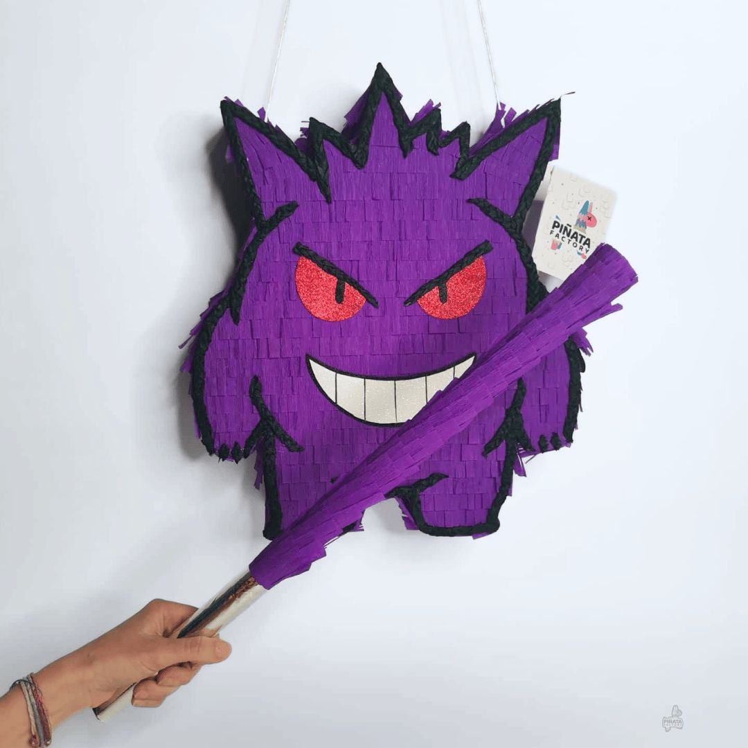 Lila szellem pinata